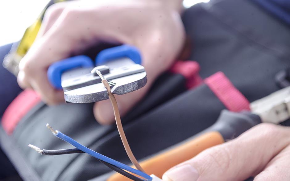 recherche travail électricien bâtiment Charenton-le-Pont